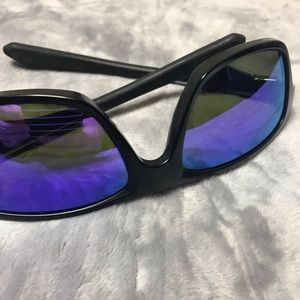 Oakley Accessories - Mens Oakleys Oakley Accessories - Mens Oakleys